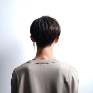 ショート メンズ スパイラル波巻き パーマ井本汰壱のヘアスタイル