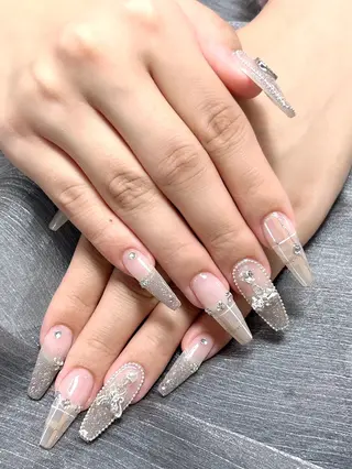 ネイル ゆき 🌻ひまわりサロンのネイルデザイン