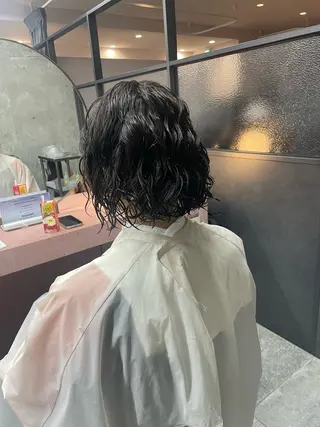 ミディアム 鈴木瑛里／ブロンド ベージュ／男女のヘアスタイル