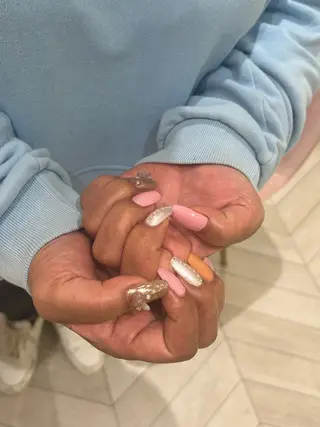 ネイル ꪆৎ平行アーチ ྀི ワカナの眉毛・アイブロウイメージ