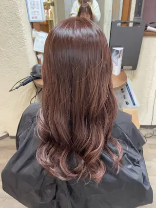 ロング カラー 磧本 祐里恵のヘアスタイル