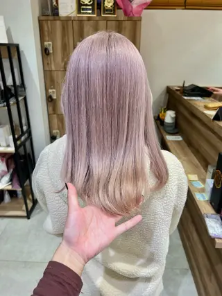 セミロング カラー Oasisgarden所属・レイヤー/ブリーチ MOMOのヘアスタイル