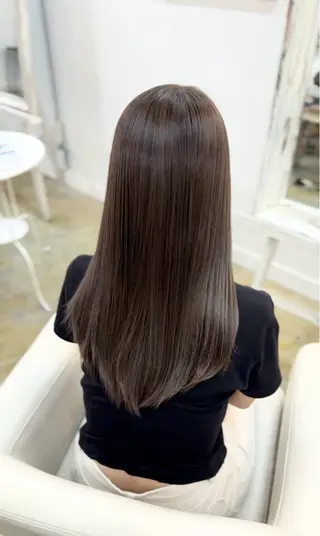 セミロング notre Lead所属・YU-SUKE ユウスケのヘアスタイル