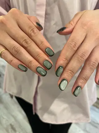 ネイル une／YUKINA 🫧大人nuanceのネイルデザイン