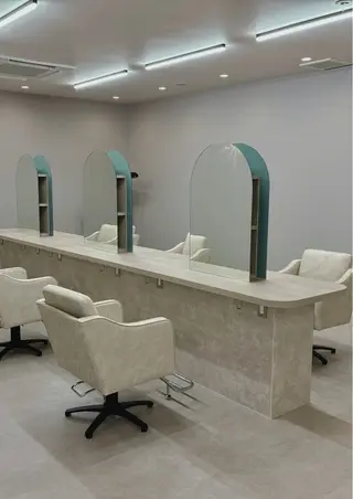 カイト/透明感カラー /メンズヘアのヘアスタイル