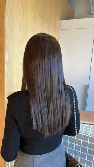 ロング 井山 葵のヘアスタイル