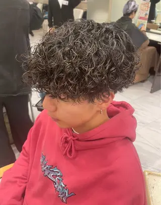 ショート パーマ メンズ 🐥くまがい💛 ダブルカラー／パーマのヘアスタイル