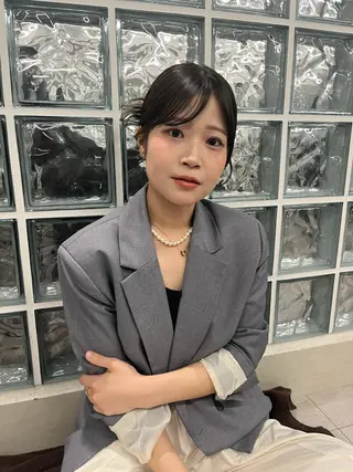 ミディアム anon Loemのヘアスタイル