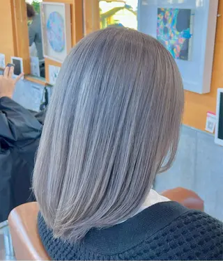 セミロング カラー ブリーチカラー/ 寺口佳希のヘアスタイル