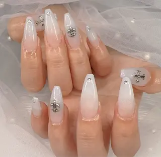 ネイル Tini ANA.CHUOのネイルデザイン