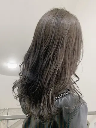 セミロング 村阪 由美子のヘアスタイル