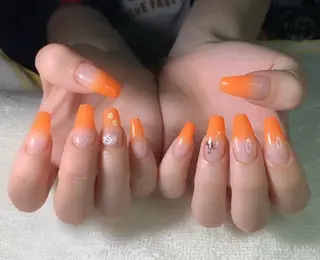 ネイル MHR nailのネイルデザイン