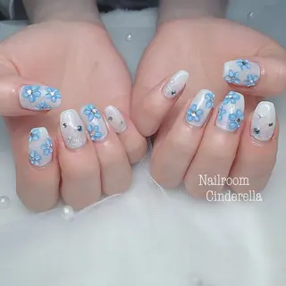 ネイル Nailroom. Cinderellaのネイルデザイン