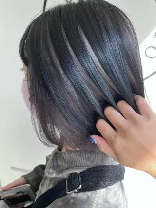 ミディアム カラー 川越 輝梨奈のヘアスタイル