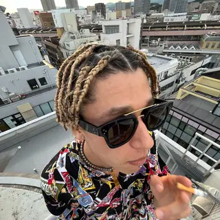 ミディアム TIDEHAIR JUNYAのヘアスタイル