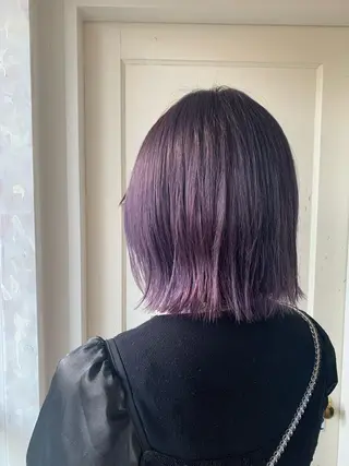 カラー コヤマ ナミのヘアスタイル