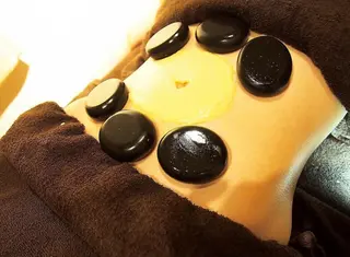 ミディアム カラー パーマ ヘアアレンジ メンズ キッズ ネイル マツエク・マツパ アイブロウ ニキビ・肌質改善専門 ♡人生が変わるサロンのエステ・リラクイメージ