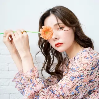 ロング カラー パーマ CREAPY所属・日向野 利菜のヘアスタイル