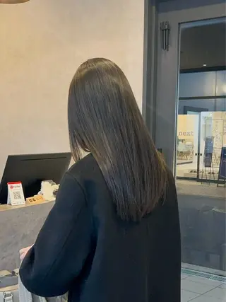 セミロング カラー いなみね はるきのヘアスタイル