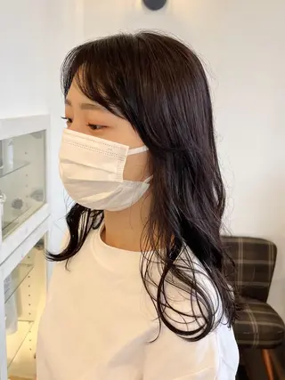 セミロング カラー 伊藤ゆかり/髪質改善 /透明感カラーのヘアスタイル