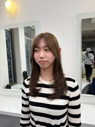 カラー 透明感ベージュ🤎 ナチュラルレイヤーのヘアスタイル