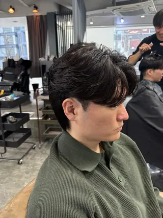 パーマ メンズ 梅田/緩めシャドウ/ ニュアンス/フェザーのヘアスタイル