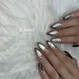 ネイル S♡JEWEL所属・S. JEWELのネイルデザイン