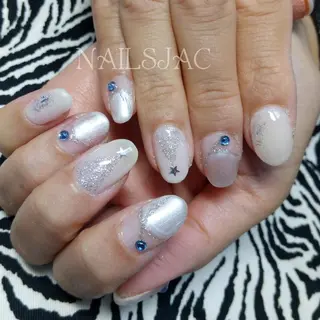 ネイル 島屋 千奈美のネイルデザイン