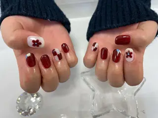 ネイル e+LUCIA NAIL関内店所属・花岡 佑紀のネイルデザイン