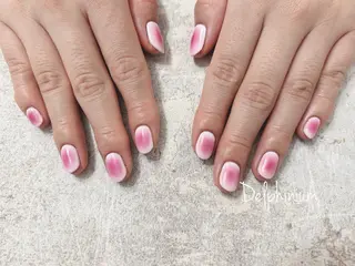 ネイル 岡本 友恵のネイルデザイン