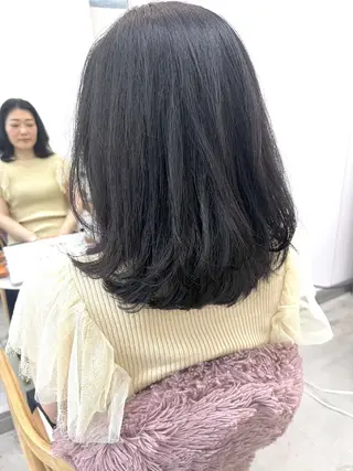 カラー 🌷花屋併設サロン 荘司まゆり🌷のヘアスタイル
