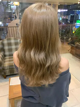 セミロング 【女性担当】 kanaのヘアスタイル