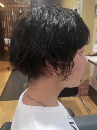 ミディアム パーマ メンズ パピヨンロゼ カラー特化/ブリーチのヘアスタイル