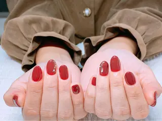 ネイル THECOLORS所属・近貞 莉奈のネイルデザイン