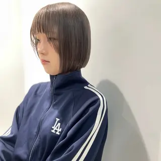 ショート カラー 佐野 えり奈のヘアスタイル