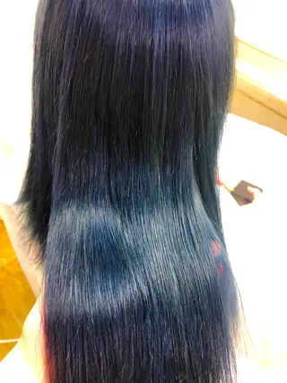 カラー ヤナギウチ エリカのヘアスタイル