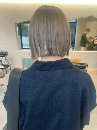 ショート カラー ヘアアレンジ ミニボブ/ブリーチ 🌈MISATOのヘアスタイル