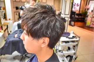 ショート カラー パーマ メンズ 美髪矯正 Rioのヘアスタイル