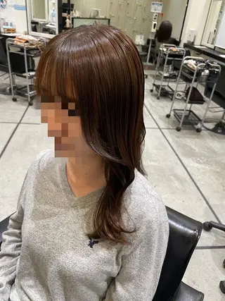 ロング カラー MOURI CHISATOのヘアスタイル