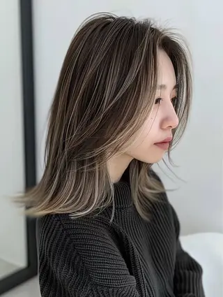 ミディアム motoトップカラー リスト/ブリーチカラのヘアスタイル