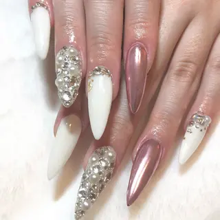 ネイル ドライヘッドスパ 名古屋駅徒歩5分のエステ・リラクイメージ