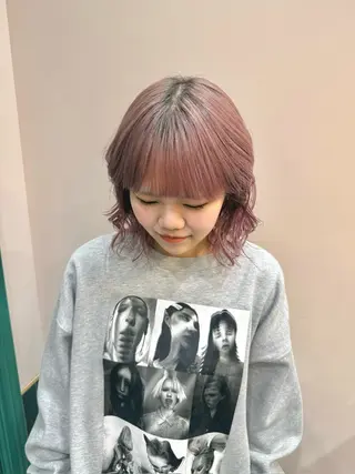 カラー 松岡 茉和のヘアスタイル