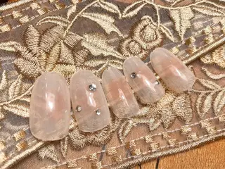 ネイル Nest 岩崎のネイルデザイン