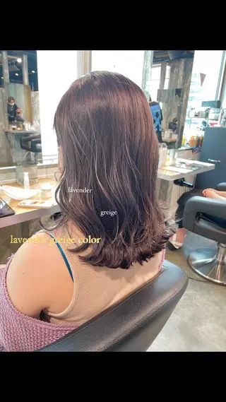 ミディアム カラー パーマ ヘアアレンジ メンズ キッズ ネイル マツエク・マツパ アイブロウ 透明感カラー・レイヤ ー🎀amika🎀のヘアスタイル