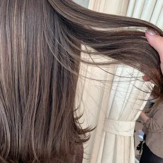 ミディアム カラー サソウ ユリエ🥥のヘアスタイル