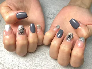 ネイル Queennail 北堀江AYAのネイルデザイン