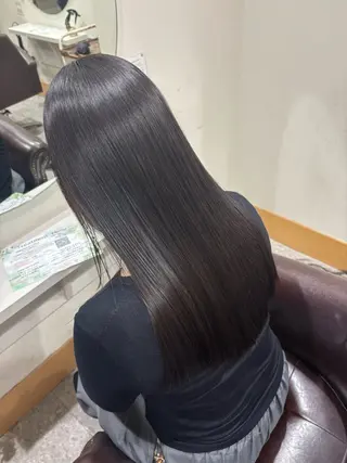 ロング パーマ ブリーチ予約率90% 以上✨森山陽向のヘアスタイル