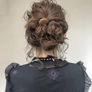 ミディアム カラー ヘアアレンジ BRUNTJET所属・MAEDA MADOKAのヘアスタイル