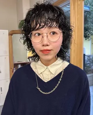 ミディアム パーマ ハイトーン縮毛/暖色 なーな🎀🤍のヘアスタイル