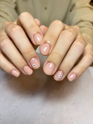 ネイル 福山 千尋のネイルデザイン